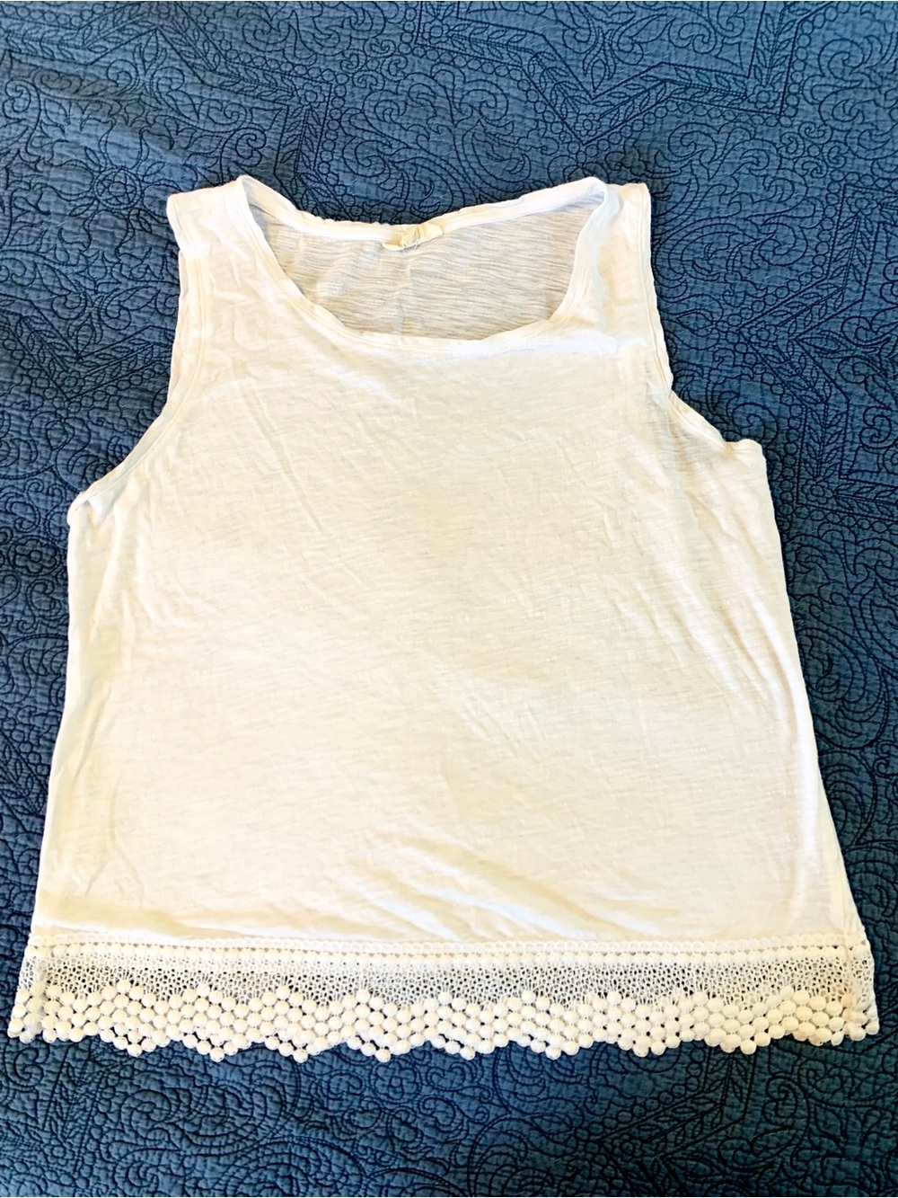 Women’s White Tank Top-size Large